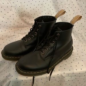 Size 10 Dr. Marten’s Vegan 101 6 Eye Boots Black
